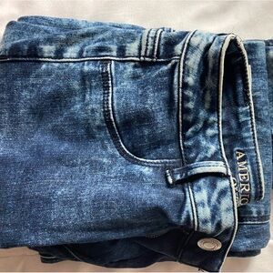 American Eagle jeggings, fun wash 😌🦋